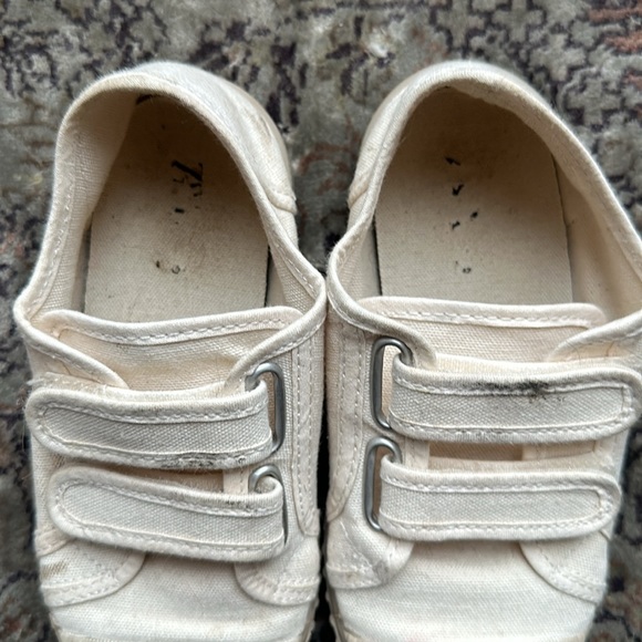 Zara kids canvas shoes, worn once - Picture 2 of 4